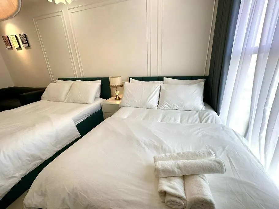 Apartment New Saigon Royal Luxury Condo 4Pax Best City View Ho Chi Minh City