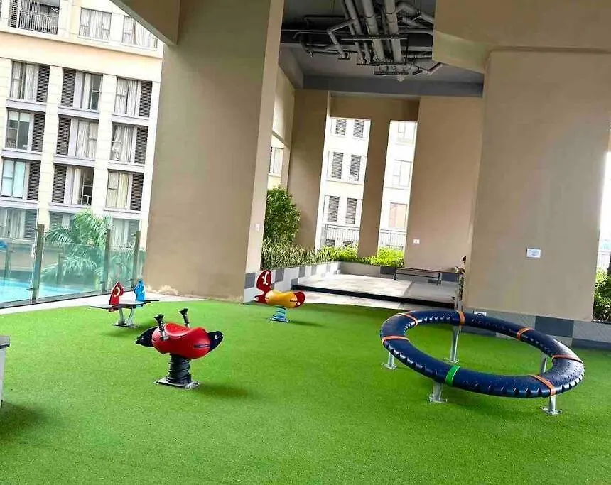New Saigon Royal Luxury Condo 4Pax Best City View Ho Chi Minh City